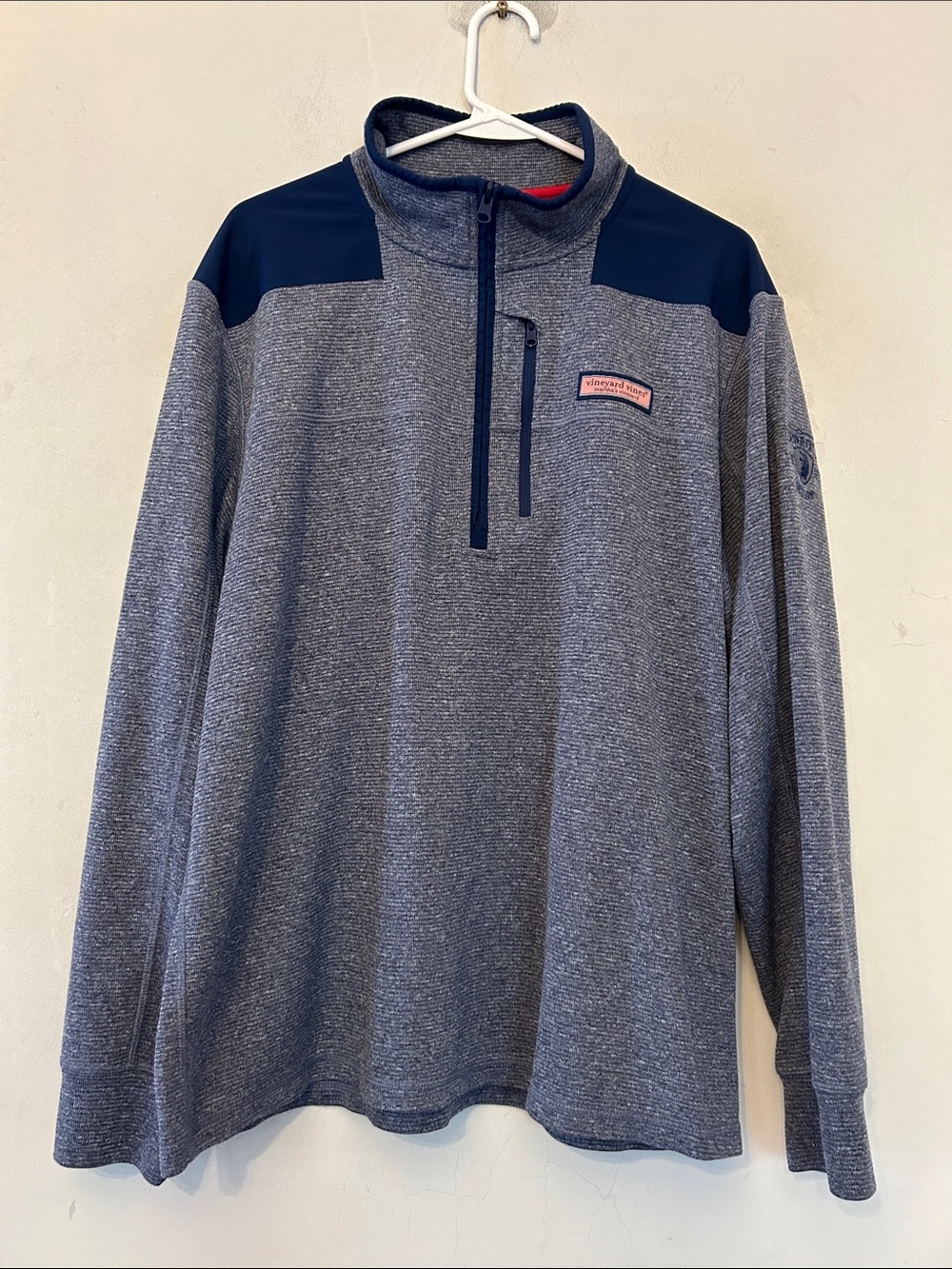 Vineyard Vines Gray and Navy Half-Zip Pullover Size L EUC